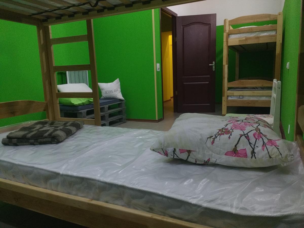 Yourhostel Дорогожичи เคียฟ ภายนอก รูปภาพ